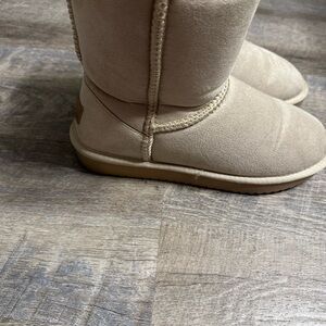 Fuzzy swade winter boots